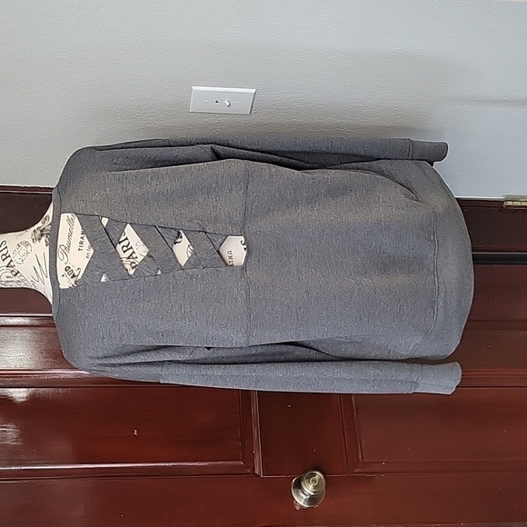 𝅺OPEN lattice back long sleeve tshirt size large - Picture 1 of 3